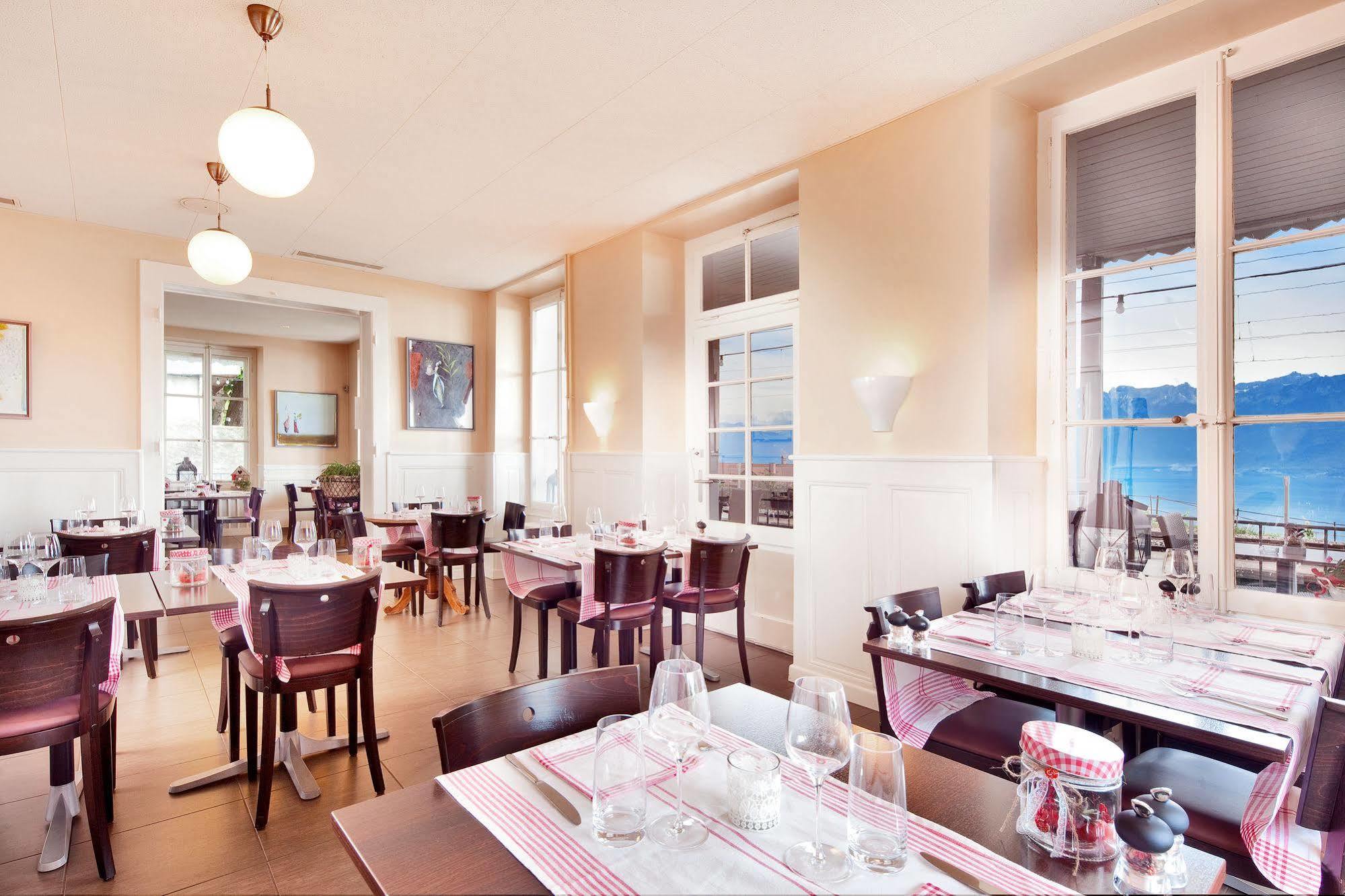 Auberge De La Gare Grandvaux Exteriör bild
